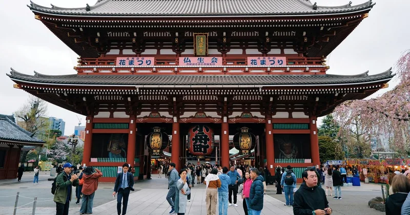 Spaziergang von Asakusa zum Skytree mit Snacks
